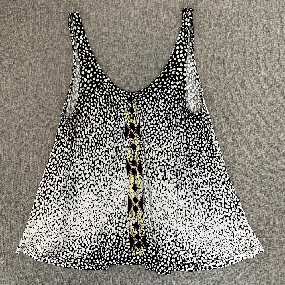 Jessica Simpson Soft Flowy Tank Top Black White Leopard Scoop Neck Viscose Small